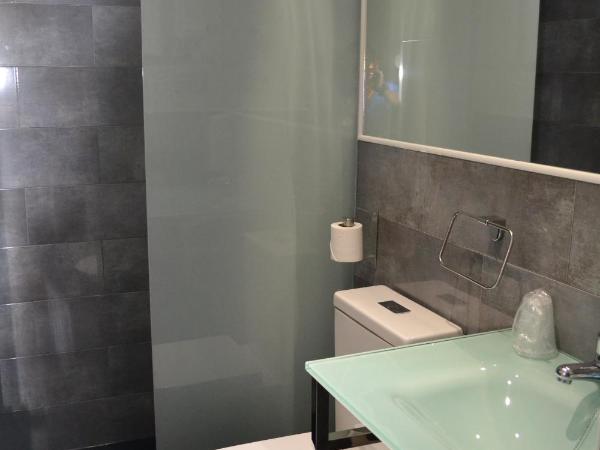 Hostal Meyra : photo 4 de la chambre chambre double supérieure