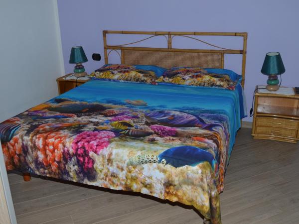 B&B Gaudì : photo 3 de la chambre chambre double standard avec salle de bains privative