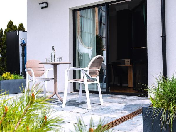 Aparthotel Green Concrete - nowy, ekologiczny hotel w Świnoujściu, Darmowy Bus Na Plażę, Free Shuttle Bus : photo 9 de la chambre studio avec terrasse