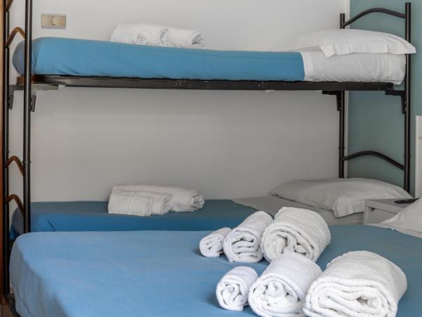 Hotel Villa Maris : photo 1 de la chambre chambre triple
