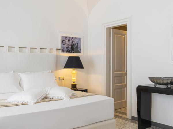 Roccobarocco Boutique Hotel : photo 4 de la chambre chambre lit king-size avec balcon