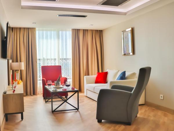 THE SİGN DEGİRMEN OTEL : photo 1 de la chambre suite lit king-size - vue sur mer