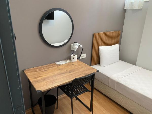 Turunç Hotel ANTALYA : photo 2 de la chambre chambre simple standard avec salle de bains commune