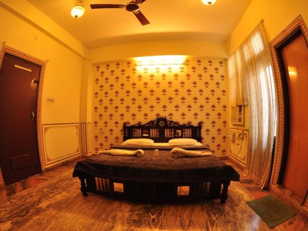 Vinayak Guest House : photo 7 de la chambre chambre double deluxe