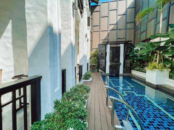 Thai Akara - Lanna Boutique Hotel -SHA Extra Plus : photo 5 de la chambre chambre double ou lits jumeaux de luxe avec accès piscine