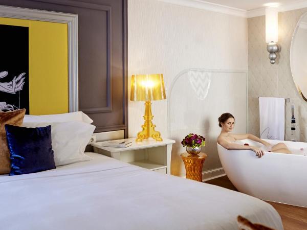 Aria Hotel Budapest by Library Hotel Collection : photo 5 de la chambre aria signature - grande chambre lit king-size de luxe