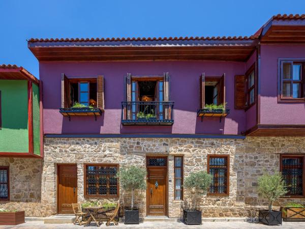 Route Hotel Kaleici - Adult Only (12+) : photo 1 de la chambre suite deluxe avec lit king-size