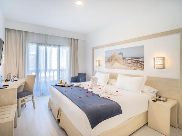 Hotel Spa Cádiz Plaza : photo 3 de la chambre chambre double ou lits jumeaux avec balcon