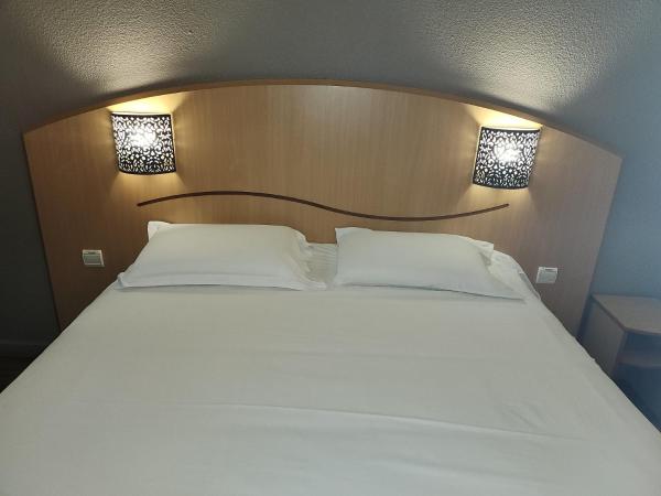 Kyriad Hotel Montpellier Centre Antigone : photo 6 de la chambre chambre double