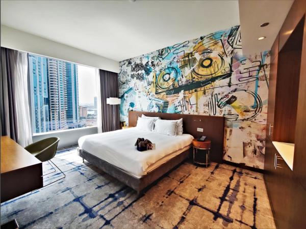 Media One Hotel : photo 3 de la chambre suite chill out