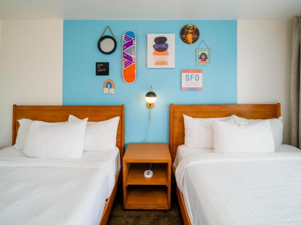 Beck's Motor Lodge : photo 2 de la chambre chambre suprieure avec 2 lits queen-size