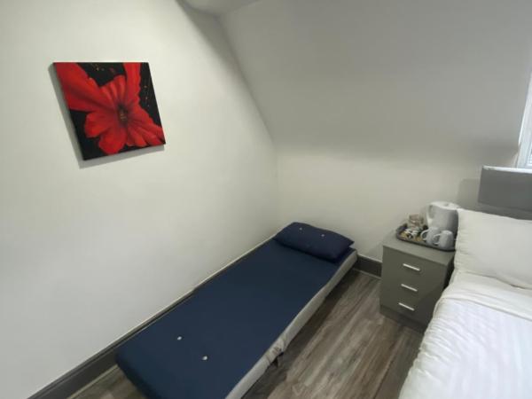 Nice Ensuite Rooms close to Anfield Stadium & city centre : photo 4 de la chambre chambre triple