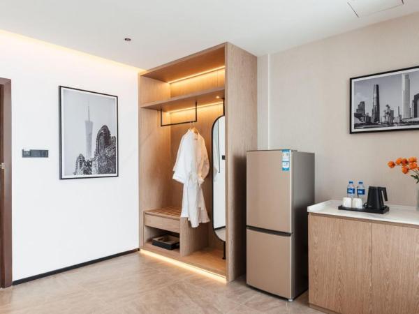 Livetour Hotel Shenzhou Road Metro Guangzhou : photo 5 de la chambre stylish king room