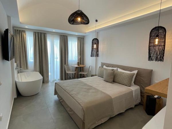 Galatia Villas : photo 2 de la chambre suite avec jacuzzi - vue sur mer
