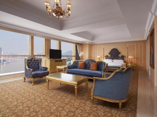 Sheraton Chongqing Hotel : photo 2 de la chambre chambre premier