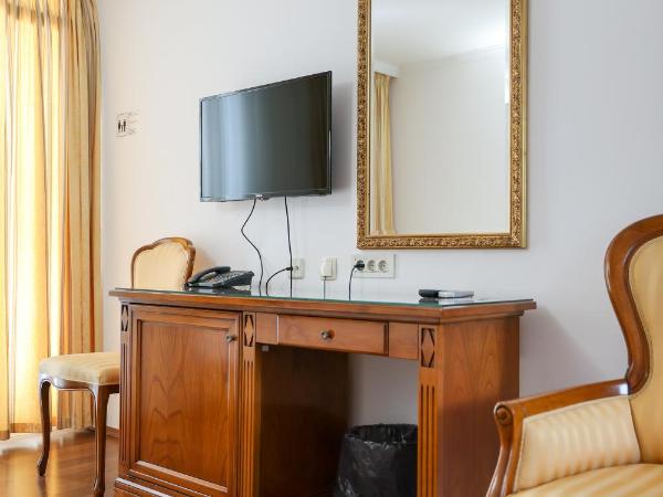 Hotel Val All Inclusive : photo 2 de la chambre chambre familiale avec balcon - vue sur mer