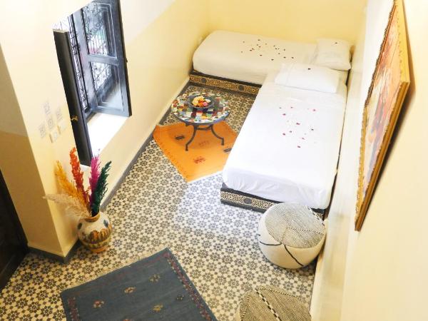 SARDINAS & CHILI : photo 4 de la chambre chambre quadruple avec salle de bains privative