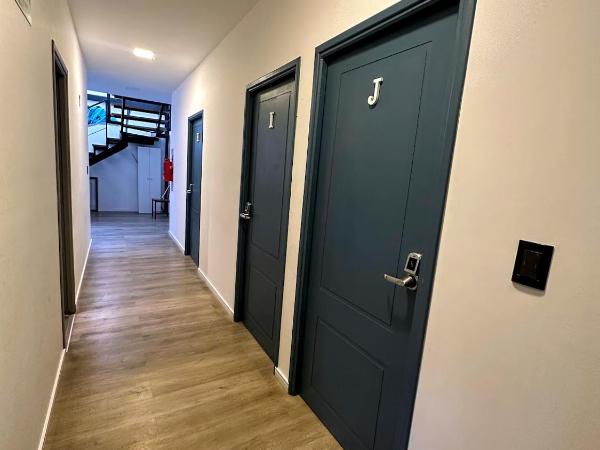 Gorilla Hostel : photo 2 de la chambre lit dans un dortoir de 4 lits