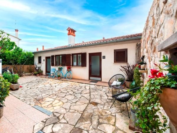 Villa B&B Marina & Parking Free : photo 1 de la chambre studio