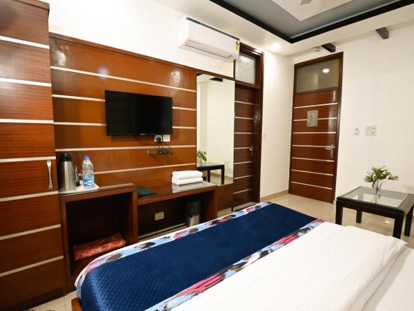 Hotel Baba Deluxe -By RCG Hotels : photo 4 de la chambre chambre deluxe double ou lits jumeaux