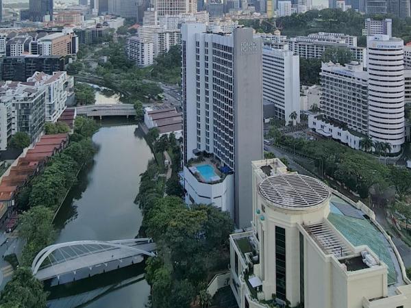 Grand Copthorne Waterfront : photo 6 de la chambre grande chambre lit king-size deluxe (récemment rénovée)