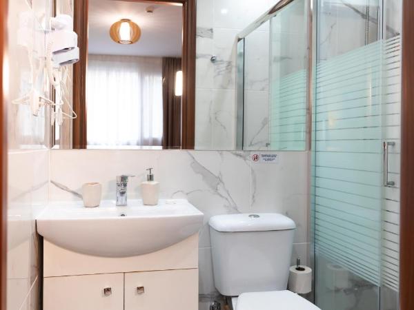 City Plaza Apartments & Rooms : photo 6 de la chambre chambre de rez-de-chaussée