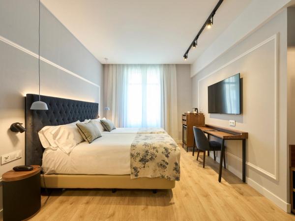 Catalonia El Pilar : photo 1 de la chambre chambre triple premium