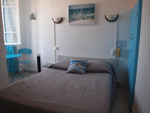 Hôtel Restaurant - Villa Les Sirènes : photo 6 de la chambre chambre double Économique