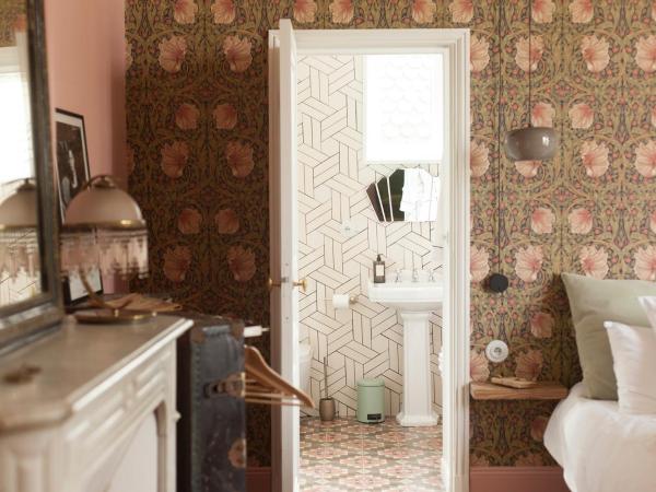 Maison Jullian : photo 7 de la chambre chambre double - vue sur jardin