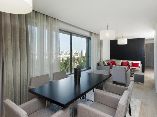 Meliá Lisboa Aeroporto : photo 3 de la chambre suite présidentielle