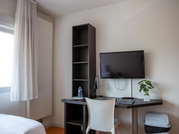 Zenitude Hôtel-Résidences Les Hauts Du Chazal : photo 1 de la chambre studio