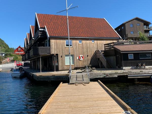 Trysnes Brygge : photo 1 de la chambre appartement - vue sur mer