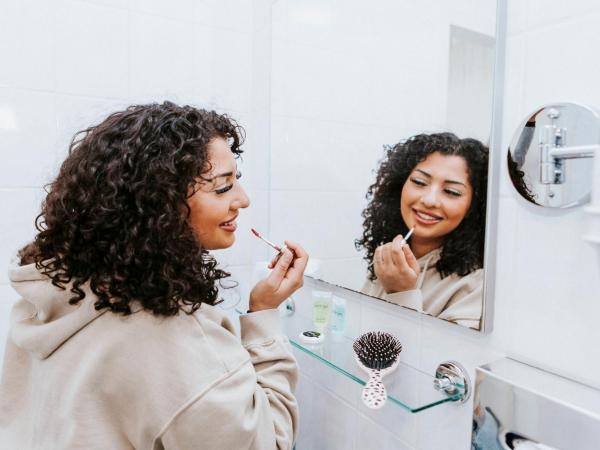 Rotterdam Teleport Hotel : photo 7 de la chambre chambre lit king-size