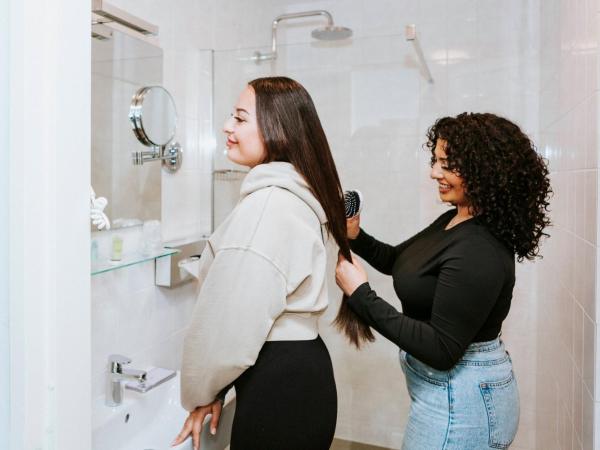 Rotterdam Teleport Hotel : photo 6 de la chambre chambre lit king-size