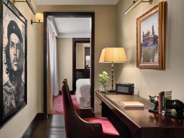 The Vagabond Club A Tribute Portfolio Hotel Singapore : photo 3 de la chambre deluxe executive, club lounge access, guest room, 1 king