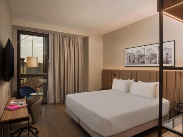 NH Milano Corso Buenos Aires : photo 1 de la chambre chambre standard avec balcon