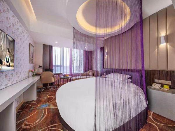 Vienna International Hotel Chongqing Yuanyangyuanboyuan : photo 2 de la chambre suite deluxe