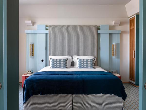 Regina Experimental Biarritz : photo 5 de la chambre suite familiale