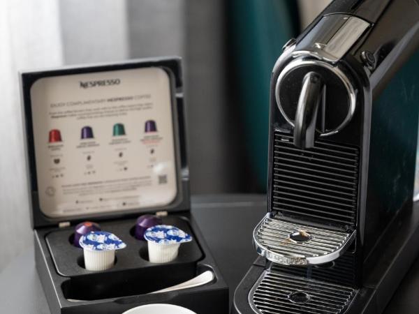 Royal Pacific Hotel : photo 3 de la chambre chambre lit queen-size deluxe