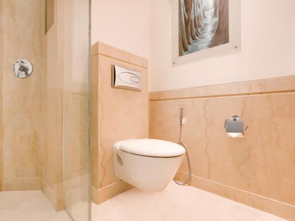 Lemon Tree Premier 2, Gurugram : photo 3 de la chambre deluxe king or twin room with 1+1 (happy hours from 5 pm to 9 pm) and 2 pcs of laundry complimentary per room per stay