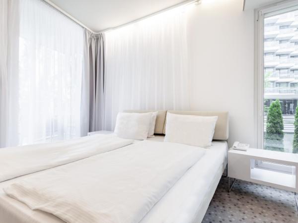 Ultra Marine by Zdrojowa : photo 2 de la chambre standard double or twin room with side sea view