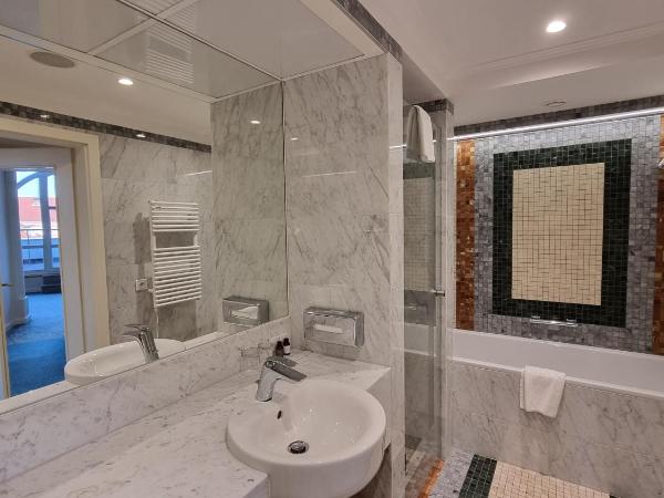 Hotel Savoy Prague : photo 8 de la chambre suite savoy avec terrasse