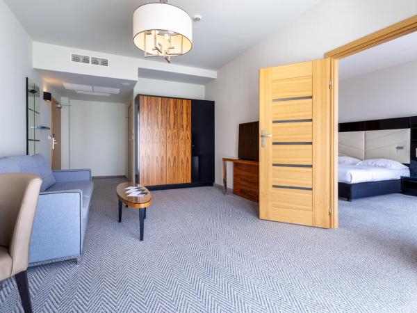 Diune Hotel by Zdrojowa : photo 1 de la chambre appartement avec balcon