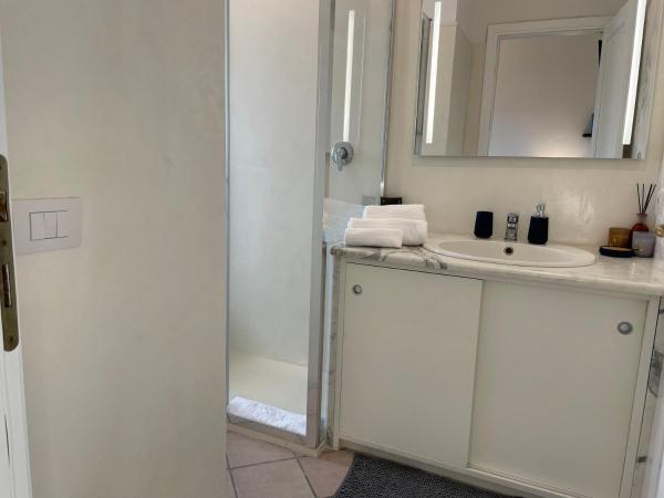 4LUCIROOM : photo 1 de la chambre suite junior avec balcon