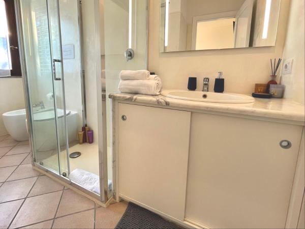 4LUCIROOM : photo 6 de la chambre suite junior avec balcon