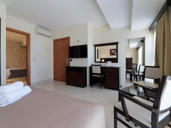 Blue Waves Resort : photo 6 de la chambre chambre double standard