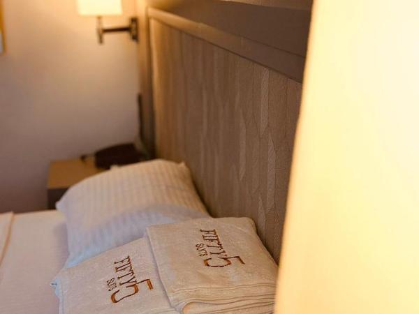 FİFTY5 SUİTE HOTEL : photo 1 de la chambre chambre triple avec vue