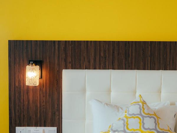 Hotel Sentral Kuantan @ Riverview City Centre : photo 3 de la chambre chambre lit king-size de luxe - vue sur rivière