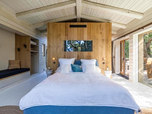 Domaine de Casanghjulina : photo 5 de la chambre suite deluxe avec lit king-size