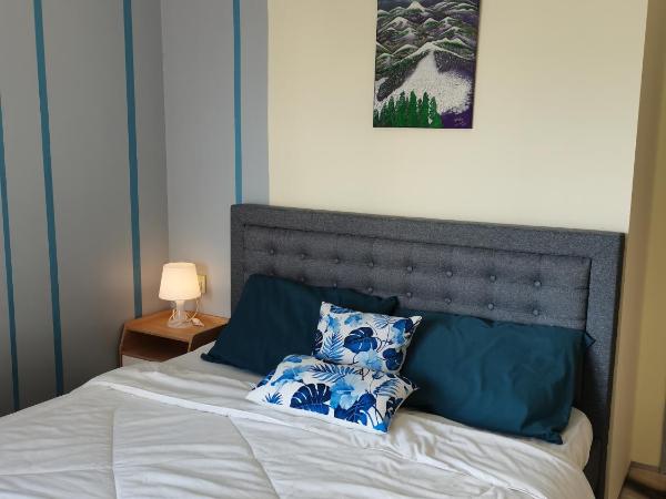 Ampang Hilir KL City Boutique Residence : photo 1 de la chambre chambre double deluxe avec balcon